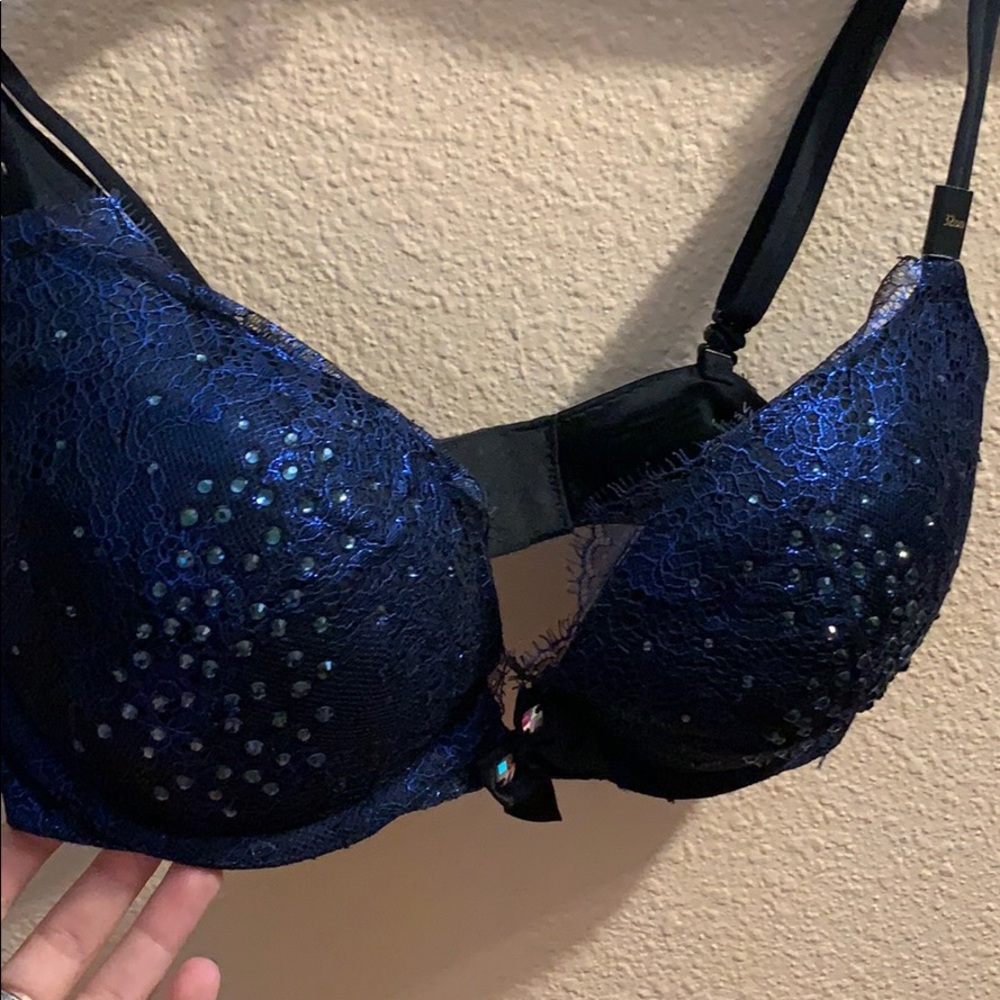 Brand New Victoria’s Secret Blue Sparkly Bra